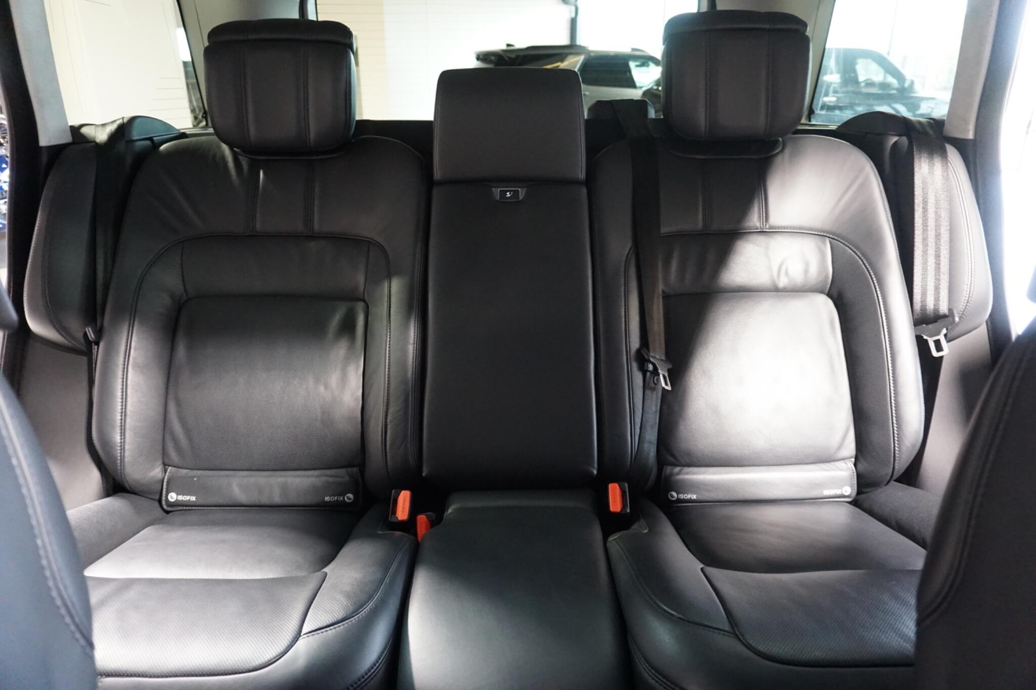 Land Rover Range Rover 2.0 P400e 13.1kWh Autobiography SUV 5dr Petrol Plug-in Hybrid Auto 4WD Euro 6 (s/s) (404 ps)